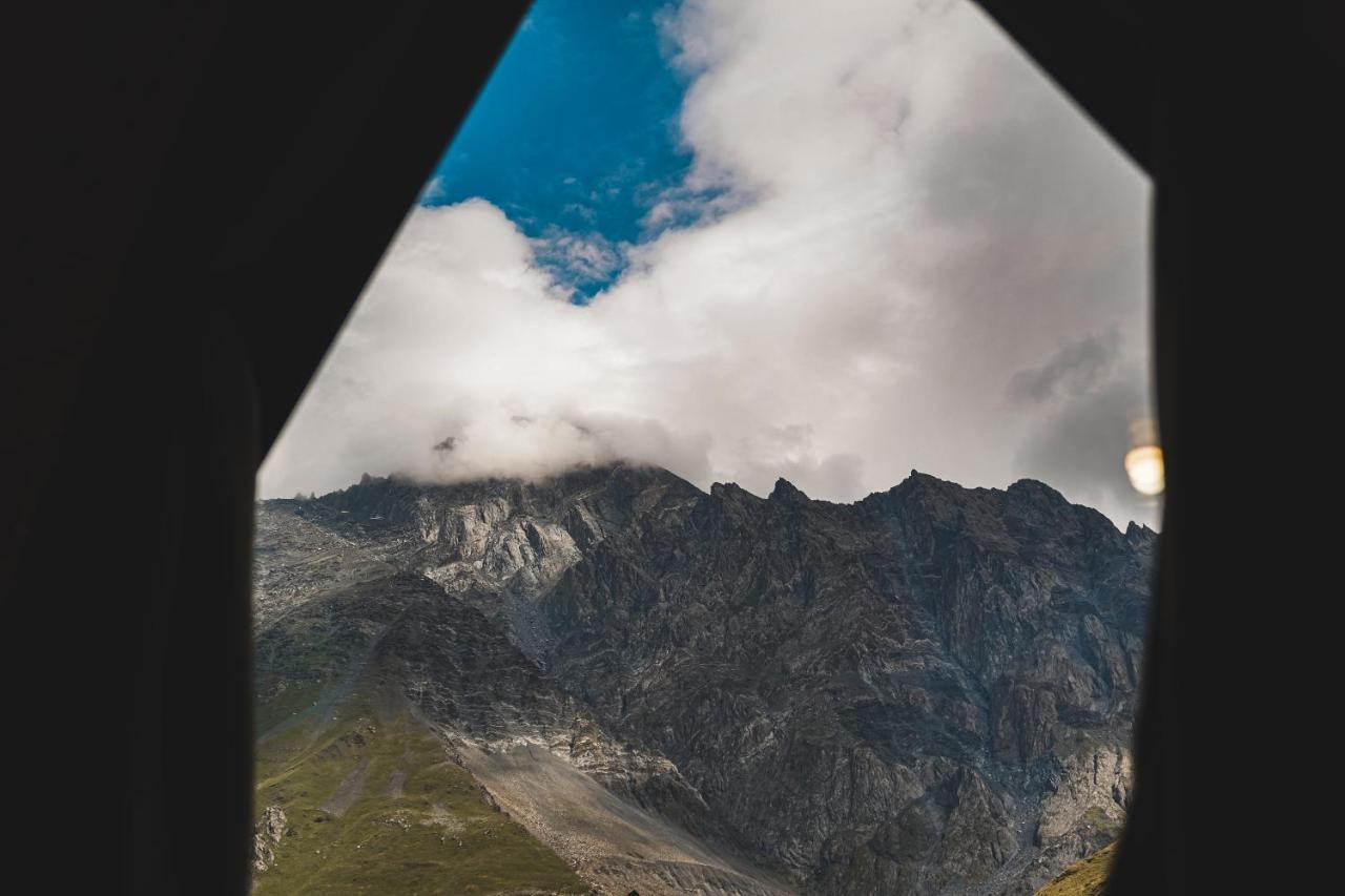 Willa Lonely Mountain Stepancminda Zewnętrze zdjęcie
